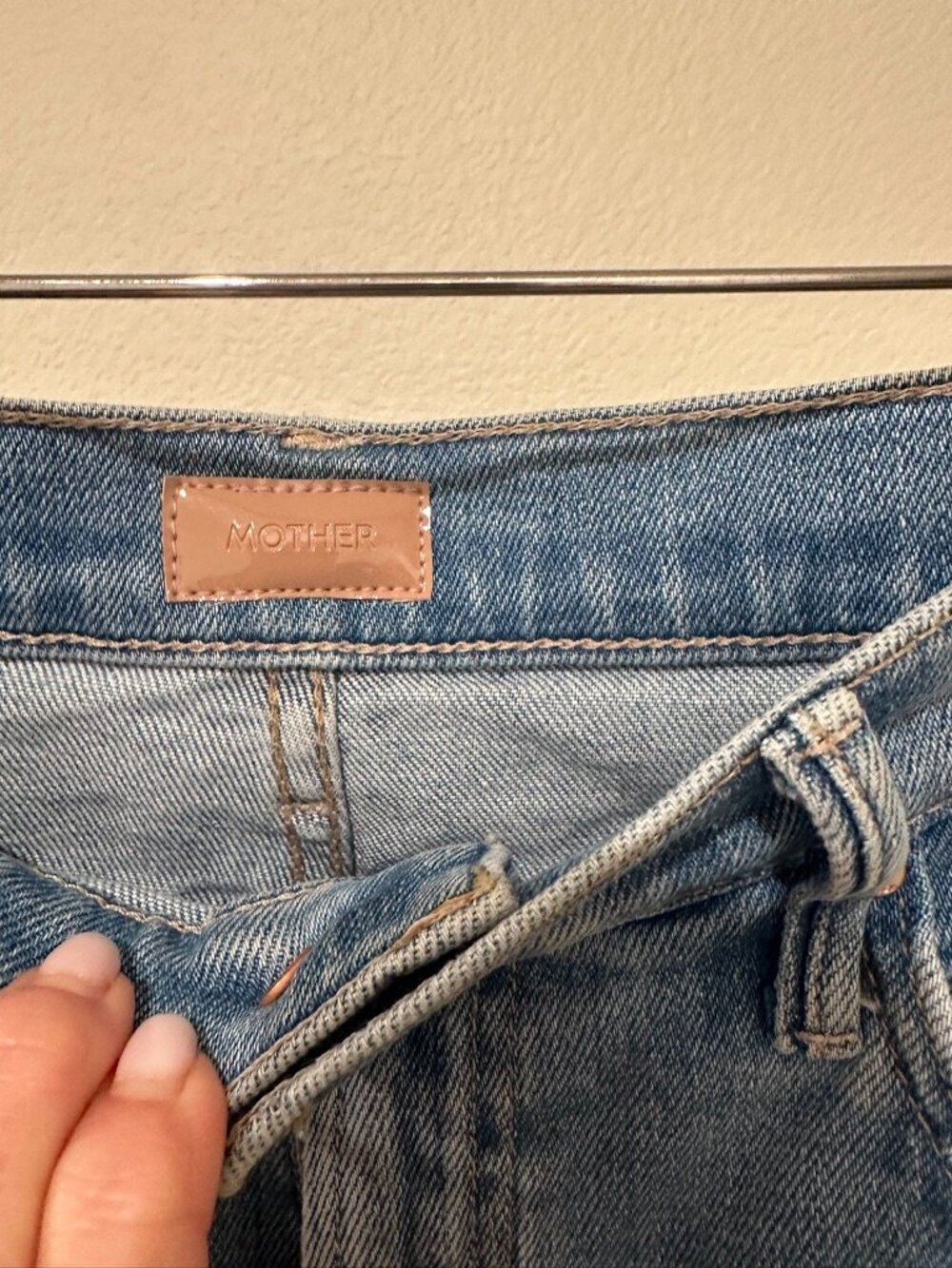 Cropped Mother Jeans - Picture 2 of 3